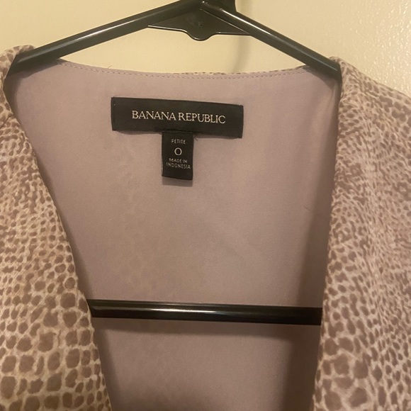 Beautiful lavender snake skin wrap dress from Banana Republic - Picture 3 of 3